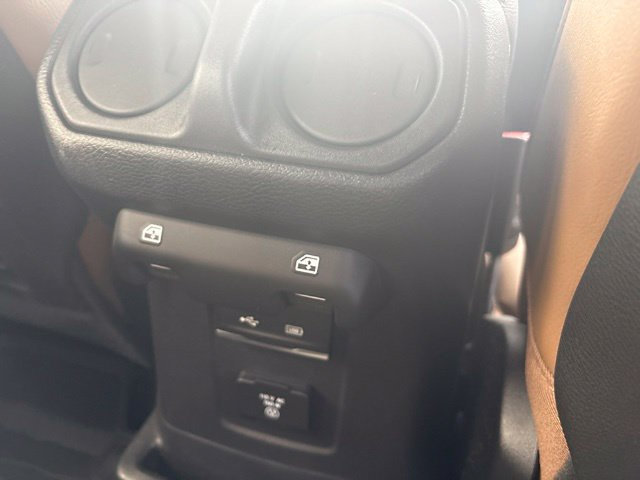 Used 2020 Jeep Wrangler Unlimited Rubicon w/ Safety Group AWD/4WD image 12