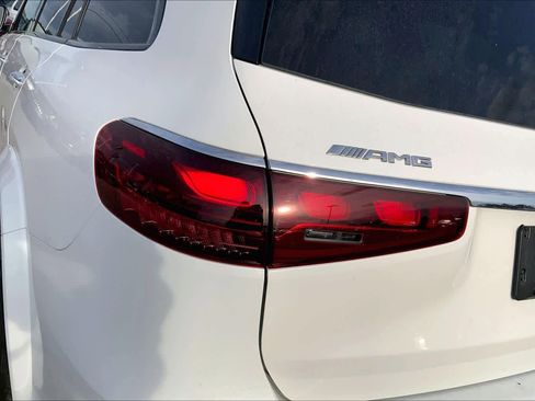 Used 2025 Mercedes-Benz GLS 63 AMG AMG GLS 63 image 29