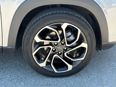 Used 2024 Chevrolet Trax RS w/ Sunroof Package FWD image 41