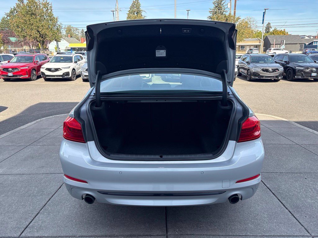 Used 2018 BMW 530i xDrive AWD/4WD image 9