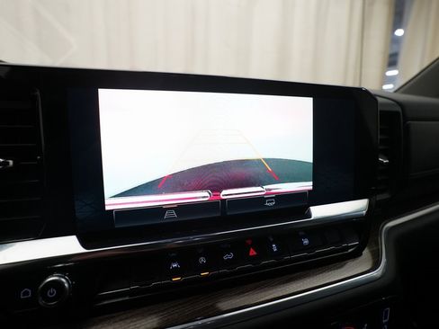 Used 2025 GMC Sierra 1500 Elevation image 19