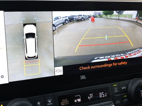 Used 2026 Toyota Grand Highlander AWD image 23