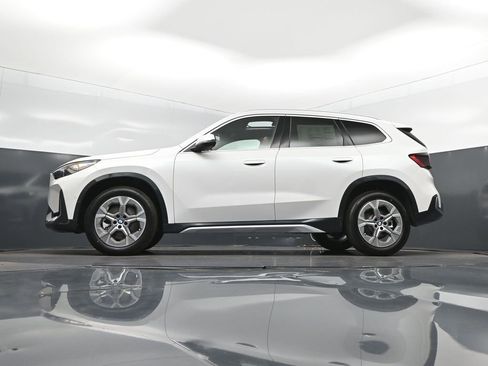 New 2026 BMW X1 xDrive28i w/ Convenience Package AWD/4WD image 39