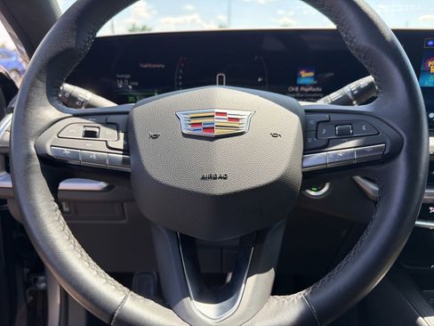 Used 2025 Cadillac XT4 Premium Luxury AWD/4WD image 23