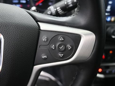 Used 2024 GMC Terrain SLT AWD/4WD image 19