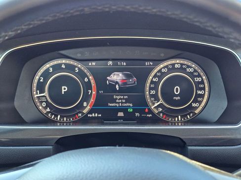 Used 2018 Volkswagen Tiguan SEL Premium FWD image 27