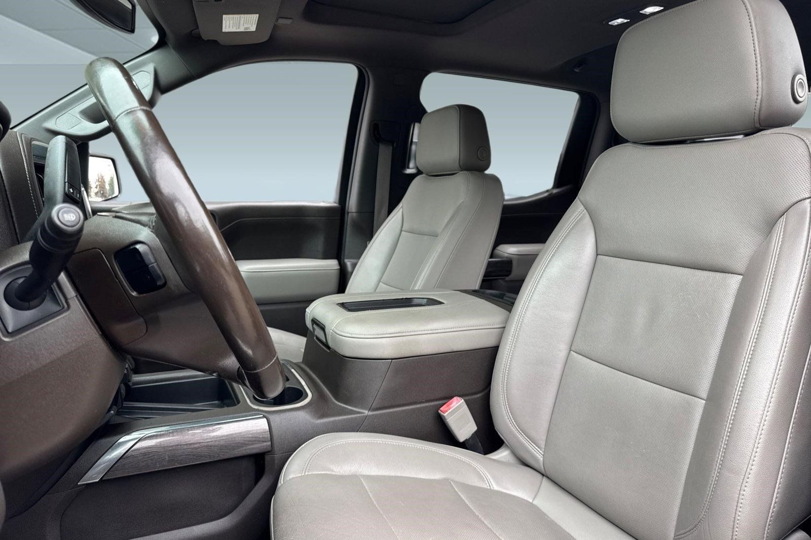 Used 2019 Chevrolet Silverado 1500 LTZ w/ LTZ Premium Package AWD/4WD image 5