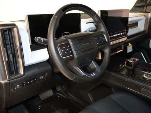 Used 2025 GMC Hummer EV 3X AWD/4WD image 38