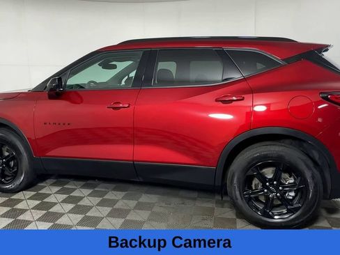 Used 2024 Chevrolet Blazer LT w/ Convenience Package FWD image 9