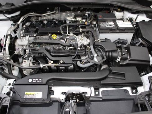 Used 2023 Toyota Corolla Cross L FWD image 23