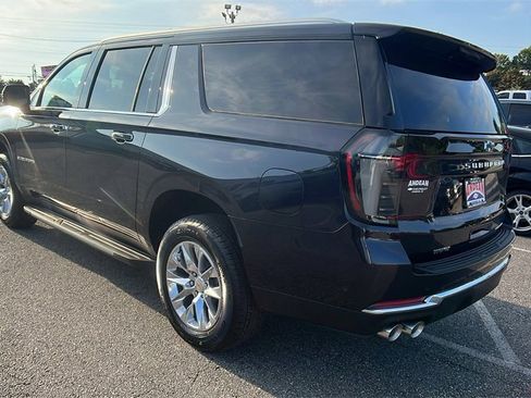 New 2025 Chevrolet Suburban Premier w/ Sun And Tow Package image 7