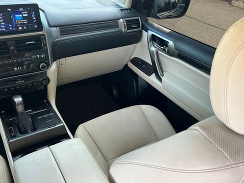 Used 2023 Lexus GX 460 Premium w/ Premium Package AWD/4WD image 20
