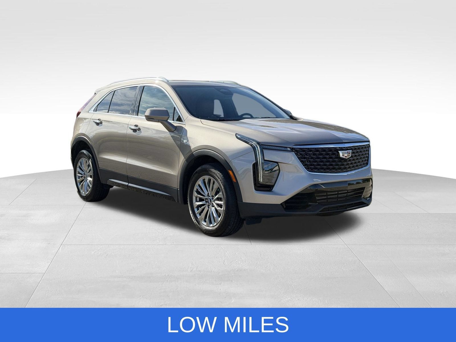 Used 2024 Cadillac XT4 Premium Luxury AWD/4WD image 11
