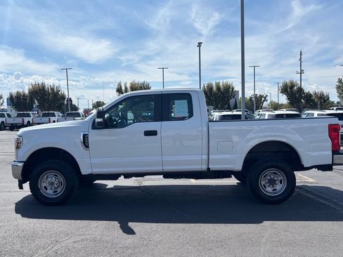 Used 2018 Ford F250 XL w/ Power Equipment Group AWD/4WD image 6