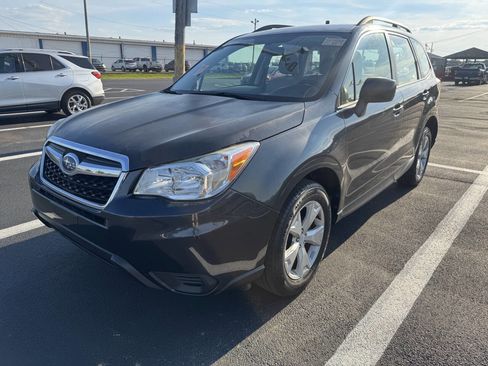Used 2015 Subaru Forester 2.5i w/ Alloy Wheel Package AWD/4WD image 22