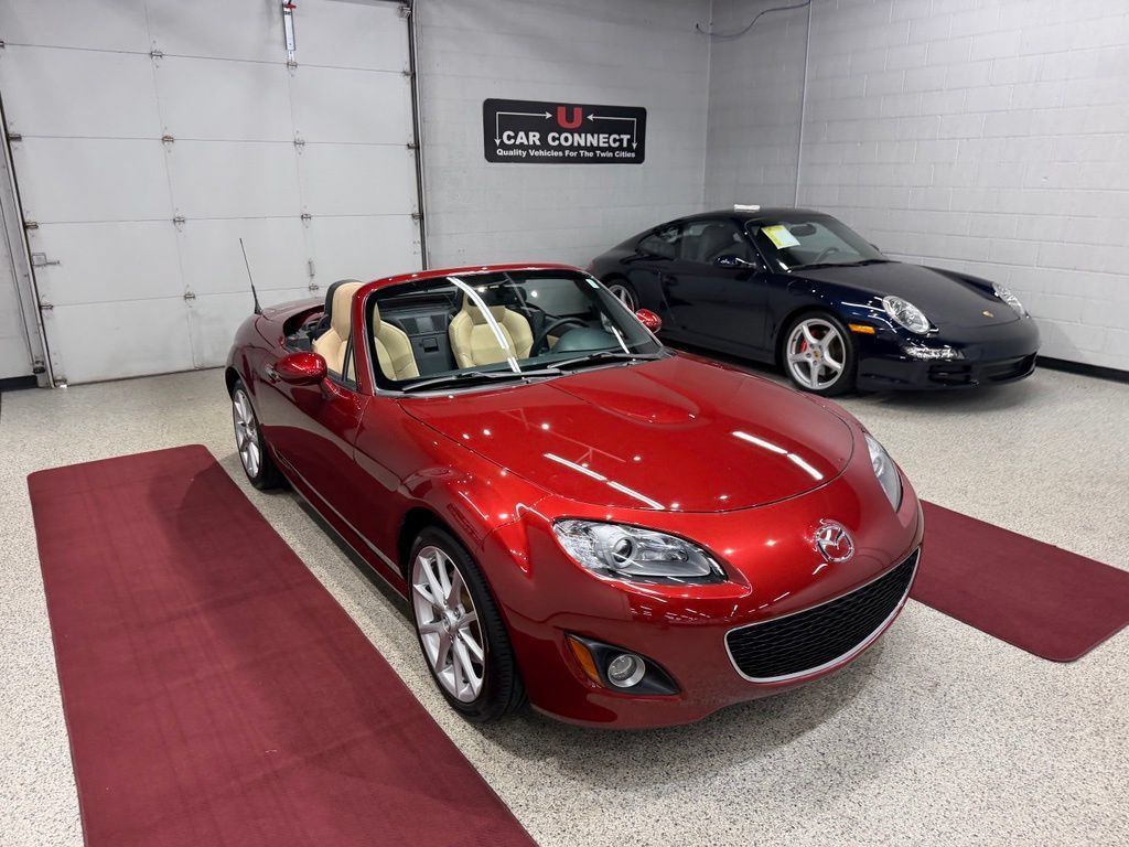 Used 2012 MAZDA MX-5 Miata Grand Touring w/ Premium Pkg RWD image 8