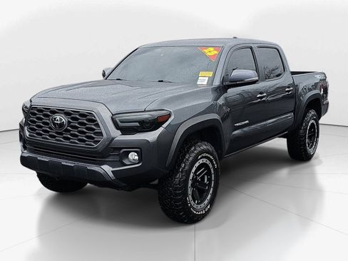 Used 2023 Toyota Tacoma TRD Off-Road w/ Technology Package image 6