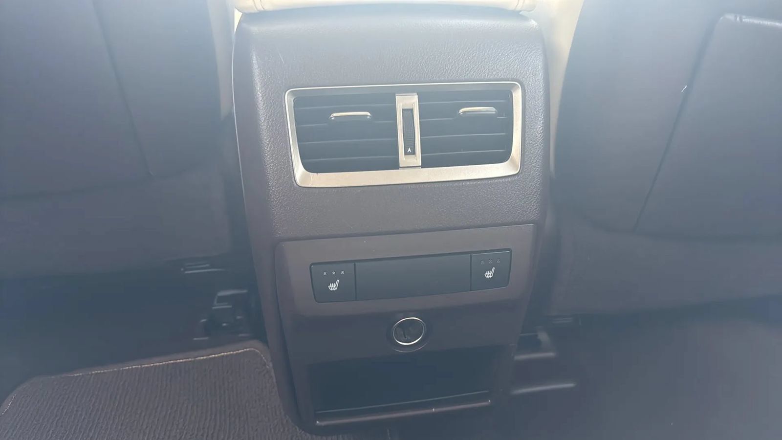 Used 2019 Lexus RX 450h AWD w/ Luxury Package image 15
