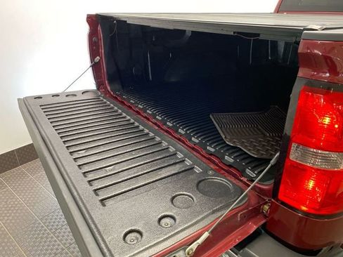 Used 2015 GMC Sierra 2500 SLT w/ Snow Plow Prep Package AWD/4WD image 16