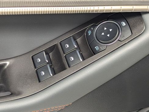 New 2026 Ford Explorer Active w/ Active Comfort Package image 18