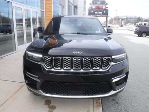 Certified 2025 Jeep Grand Cherokee Summit image 6