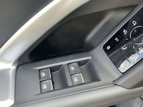 Used 2025 Audi Q5 Premium image 24