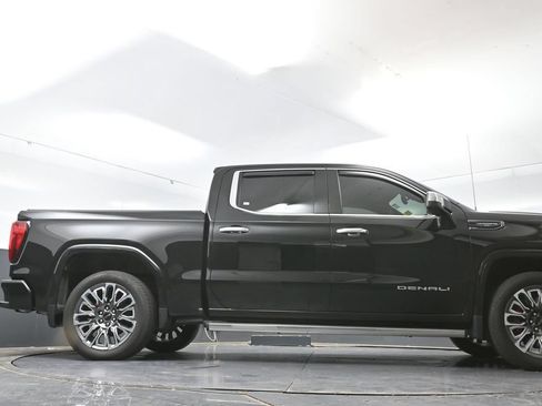 Used 2023 GMC Sierra 1500 Denali Ultimate AWD/4WD image 25