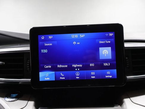 Used 2022 Ford Explorer XLT AWD/4WD image 24