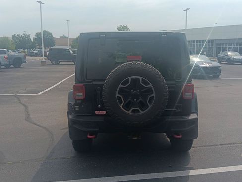 Used 2015 Jeep Wrangler Unlimited Rubicon AWD/4WD image 6