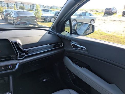 Used 2025 Kia Sportage X-Line w/ Premium Package AWD/4WD image 19