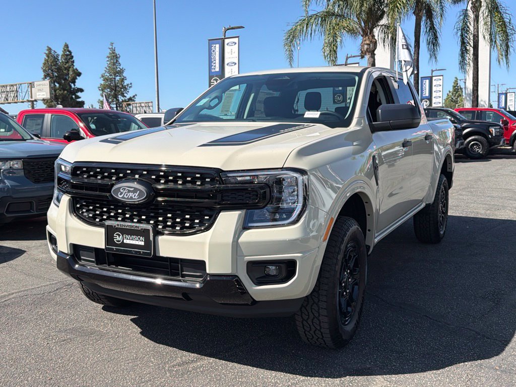New 2026 Ford Ranger XLT w/ Black Appearance Package RWD image 6