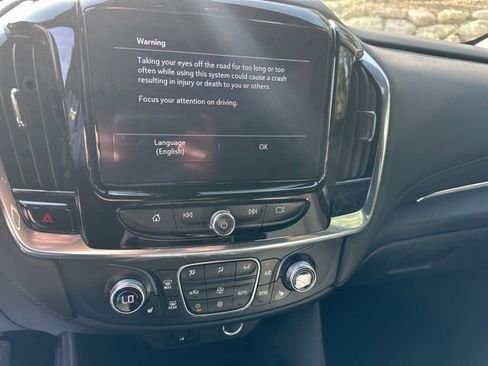 Used 2023 Chevrolet Traverse LT AWD/4WD image 20