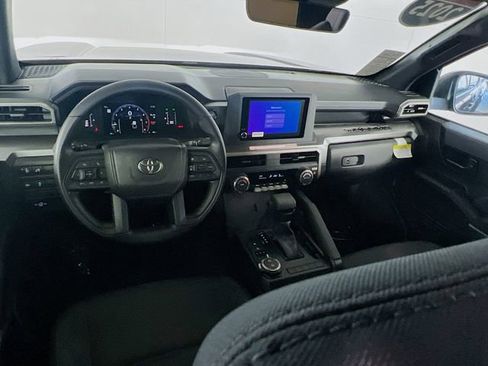 Used 2025 Toyota Tacoma SR5 image 28