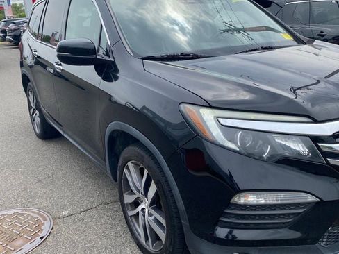 Used 2017 Honda Pilot Elite image 11