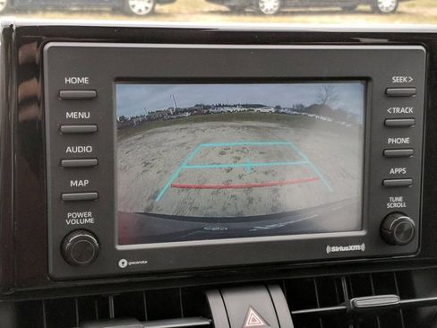 Used 2020 Toyota RAV4 LE image 20