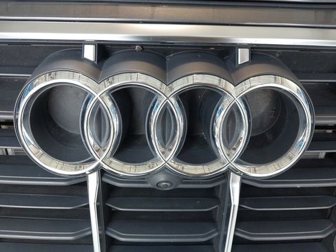 Used 2023 Audi Q7 2.0T Premium w/ Convenience Package AWD/4WD image 31