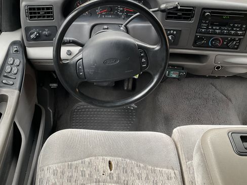 Used 1999 Ford F350 XLT image 19