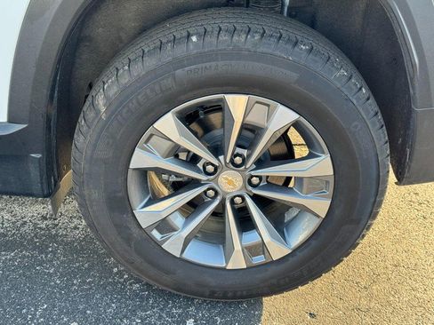 Used 2026 Chevrolet Equinox LT image 7