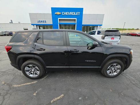 Used 2025 GMC Terrain Elevation w/ Technology Package II AWD/4WD image 6