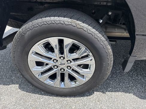 Used 2025 Ford F150 Lariat w/ Equipment Group 501A Mid AWD/4WD image 17