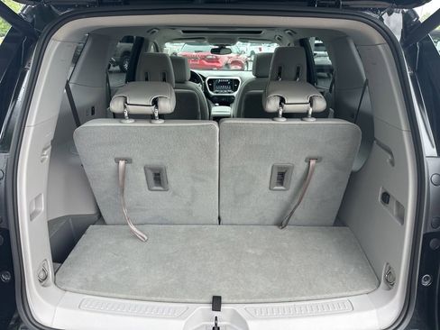 Used 2019 GMC Acadia SLT FWD image 10