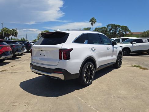 New 2026 Kia Sorento SX FWD image 8