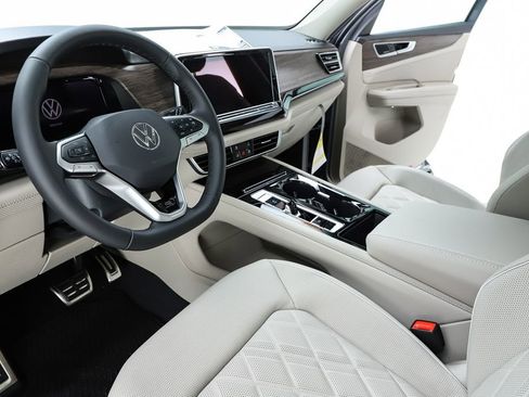 New 2026 Volkswagen Atlas SEL Premium R-Line AWD/4WD image 19