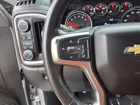 Used 2022 Chevrolet Silverado 1500 LT image 9