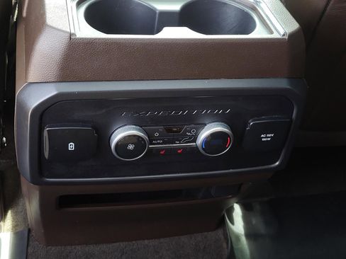 Used 2022 Ford Expedition King Ranch image 17