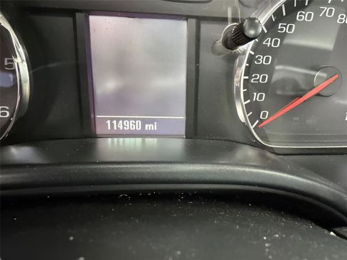 Used 2015 GMC Sierra 2500 4x4 Crew Cab w/ Snow Plow Prep Package image 14