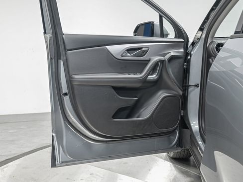 Used 2023 Chevrolet Blazer LT image 12