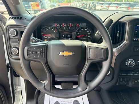 Used 2025 Chevrolet Silverado 2500 W/T w/ WT Convenience Package AWD/4WD image 15