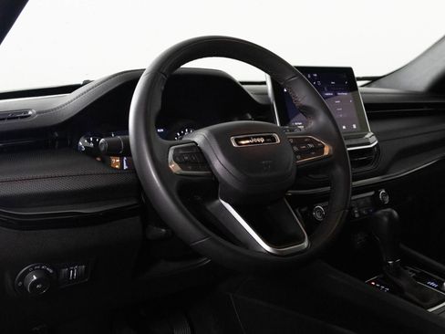 Used 2024 Jeep Compass Trailhawk AWD/4WD image 5
