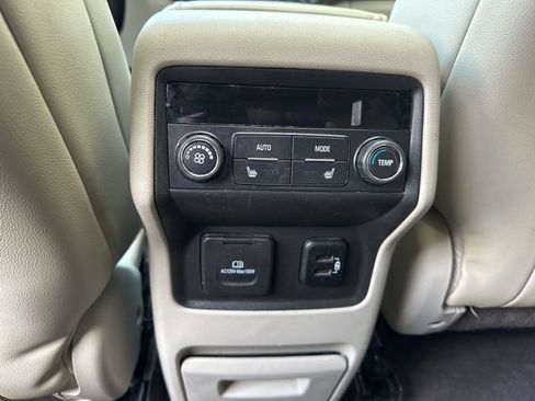 Used 2017 GMC Acadia Denali w/ Technology Package image 26